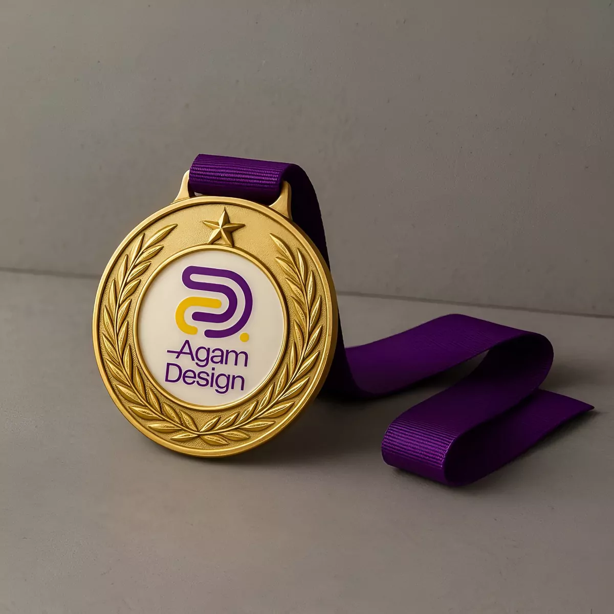 Médaille premium personnalisée avec ruban aux couleurs Agam Design